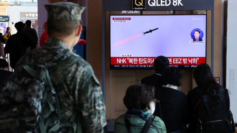 Video: China y Corea del Norte desatan vientos de guerra en Asia