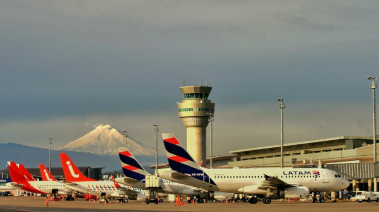 Aeropuerto de Quito cumple 10 años esperando a cinco millones de viajeros