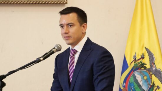 El presidente Daniel Noboa se refiere a las acciones en seguridad, en la Gobernación del Azuay, en Cuenca, el 21 de diciembre de 2023.