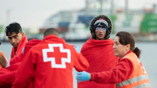Salvamento Marítimo rescata a migrantes que viajaban en cinco embarcaciones precarias y los ha desembarcado en Lanzarote y Gran Canaria, el 20 de diciembre de 2023.